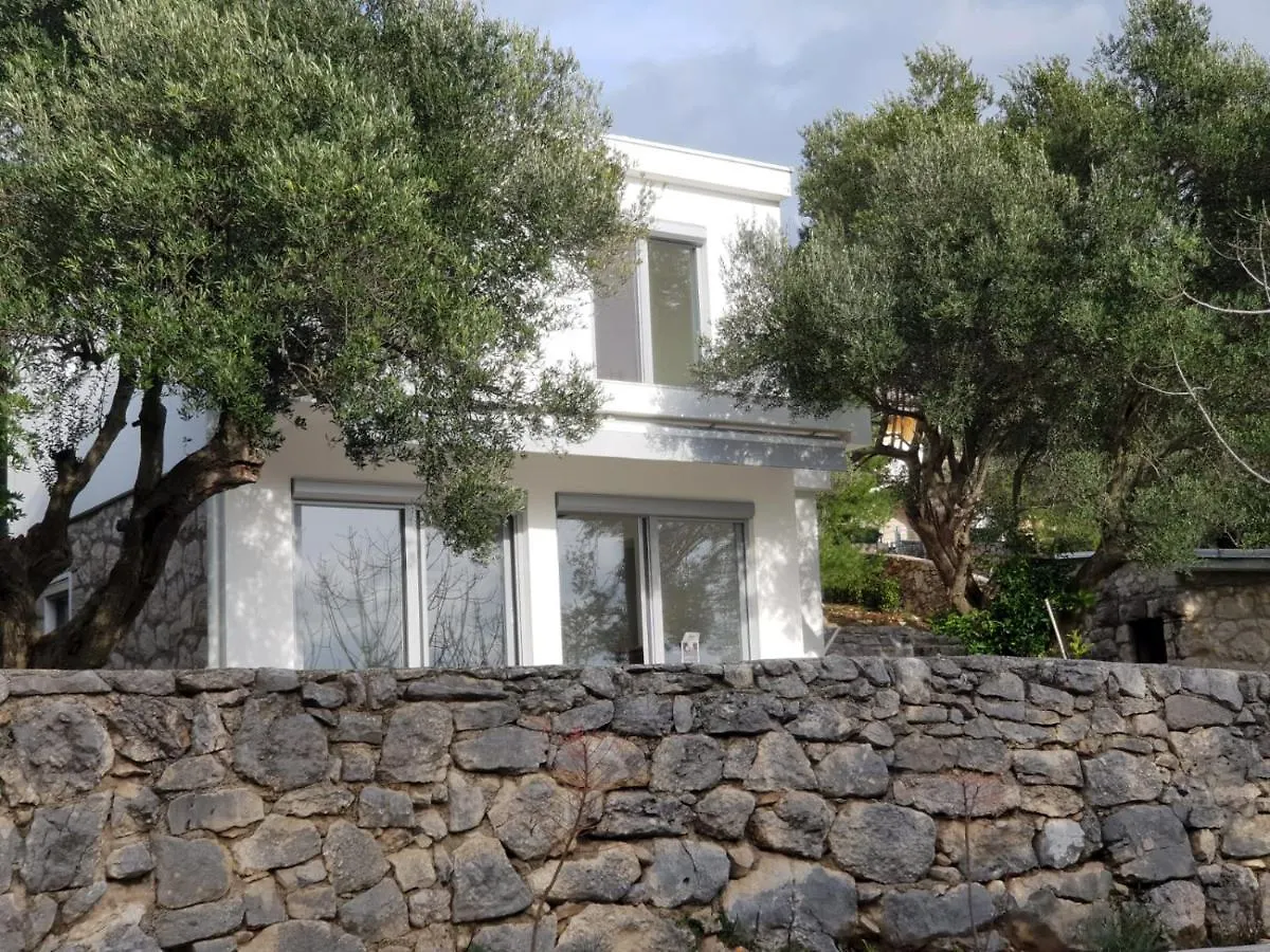 Beautiful House/Villa Arboretum Maslenica