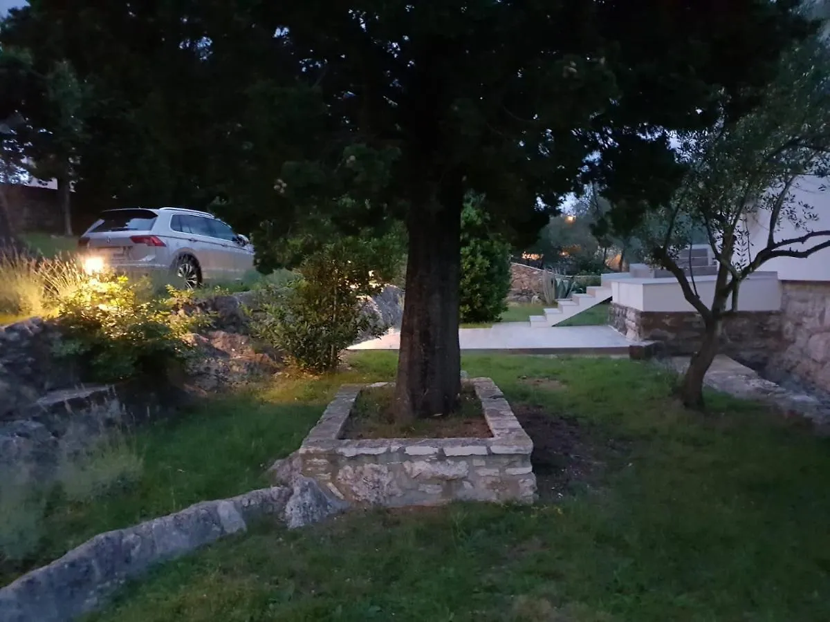 Holiday home Beautiful House/Villa Arboretum Maslenica