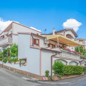 Danica Apartman